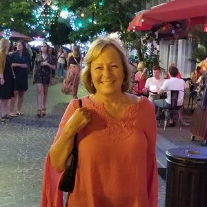 Meet your Posher, Francine